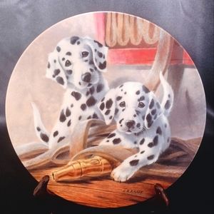 "We've Been Spotted" Decor Plate by Lynn Kaatz 1992